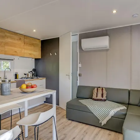 Atlantide 4p 2bdrms Airconpremiu *